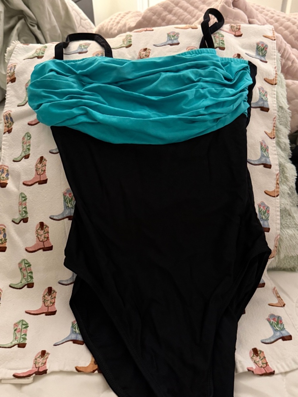 Woman’s Bathing Suit ❣️❣️